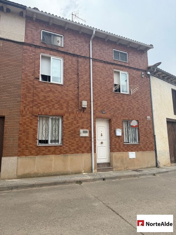 casa en venta en herrera de pisuerga